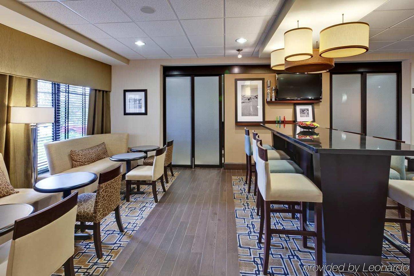 Hampton Inn Кълъмбия Екстериор снимка